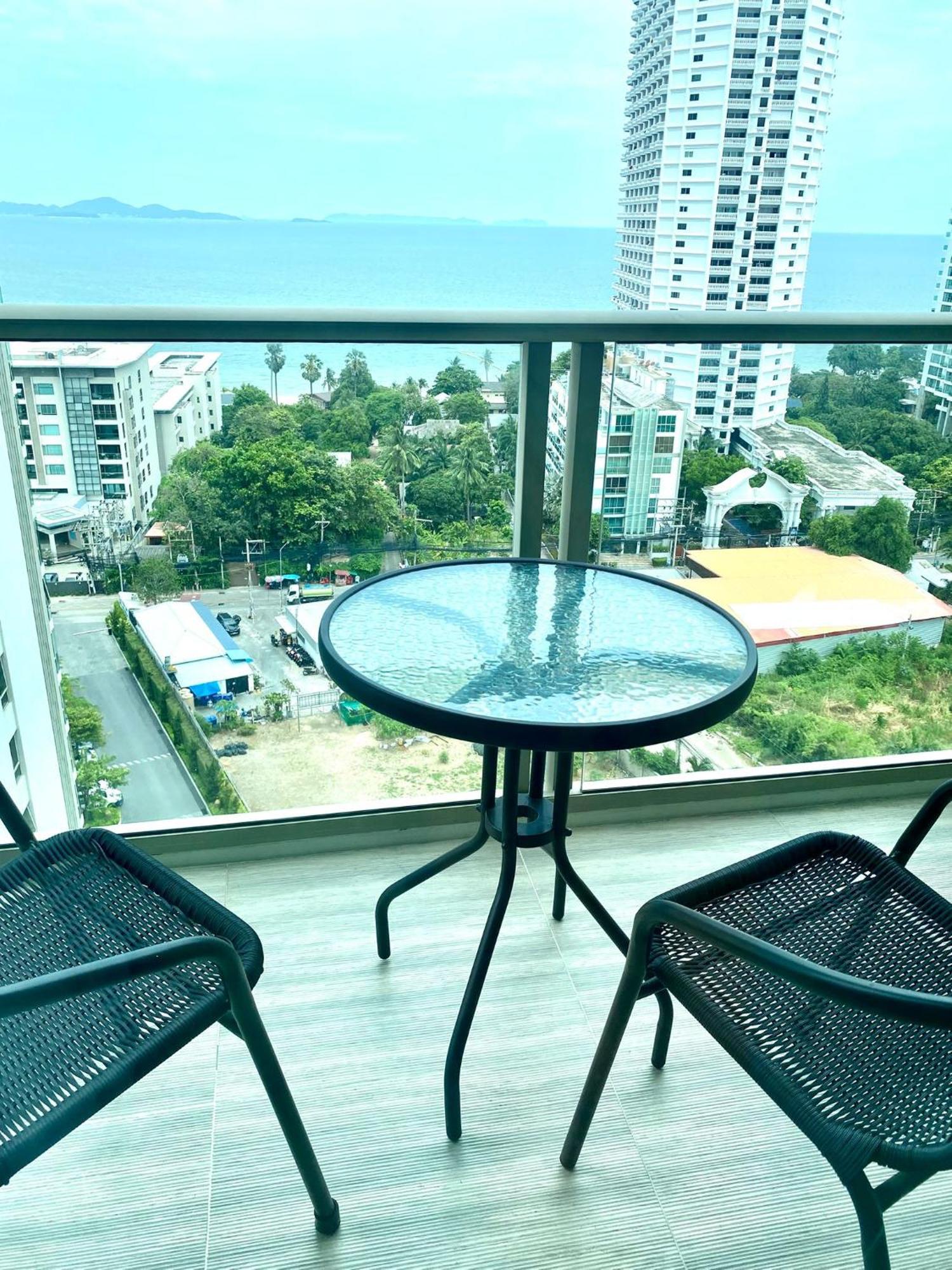 Apartment Riviera Wongamat