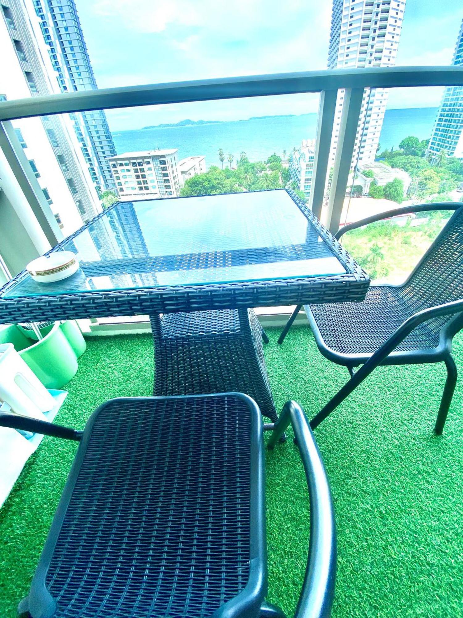 Riviera Wongamat Apartment Pattaya