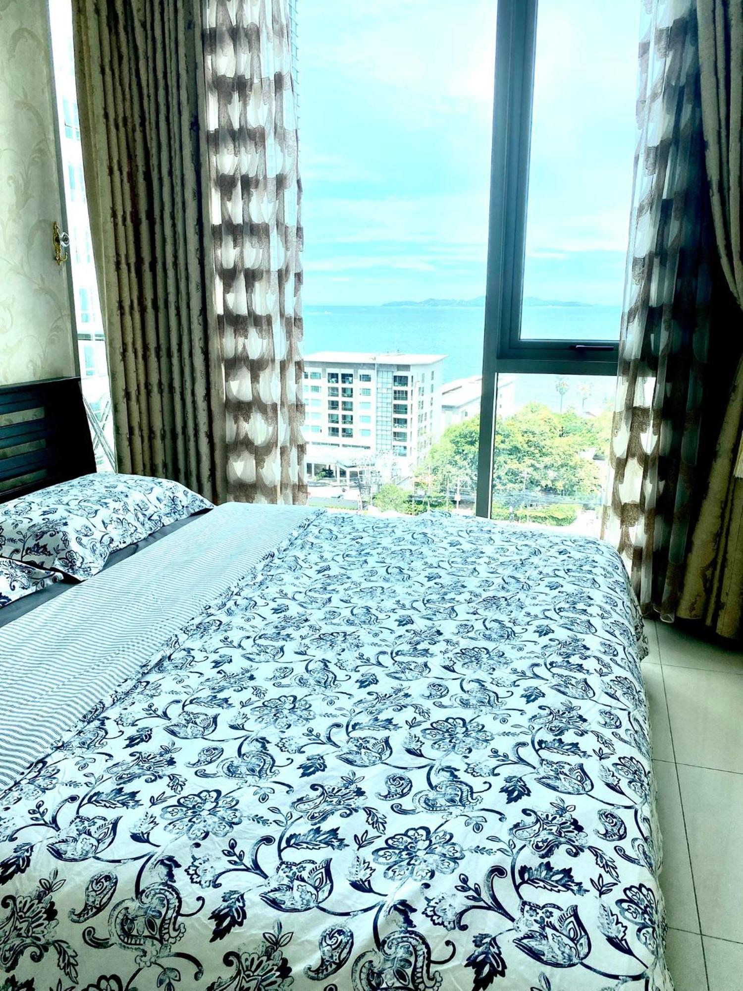 Riviera Wongamat Apartment Pattaya