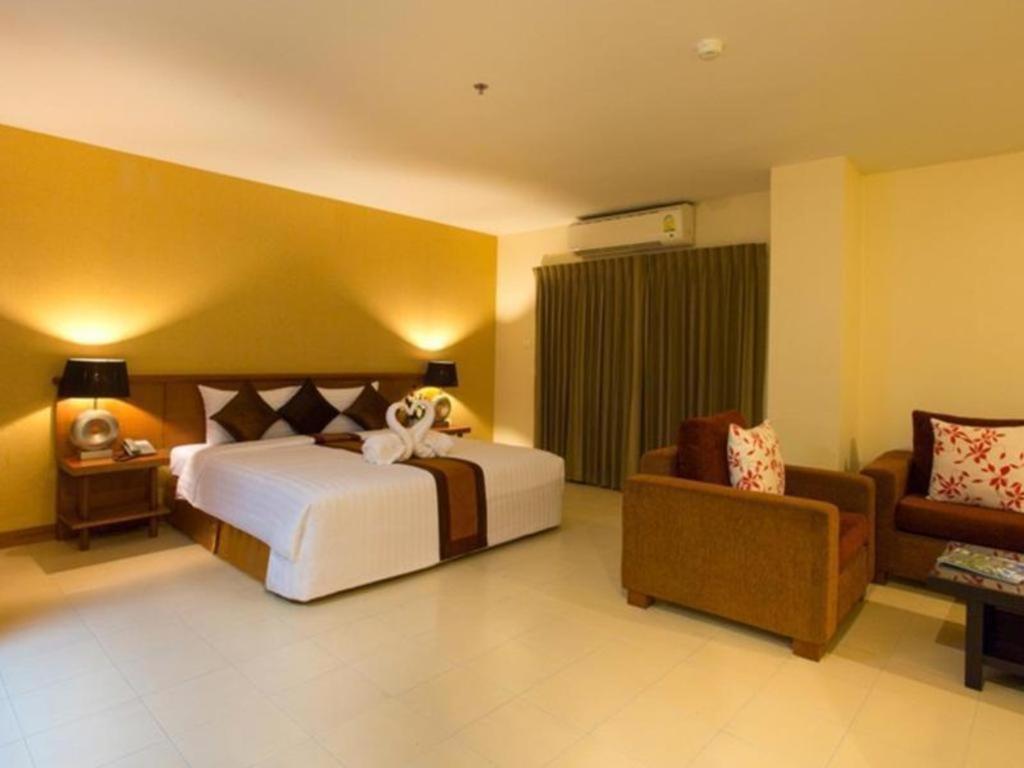 Eastiny Plaza 3*