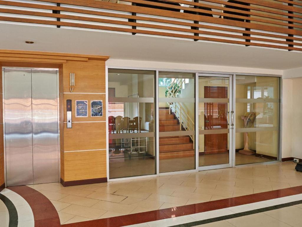 Eastiny Plaza Hotel