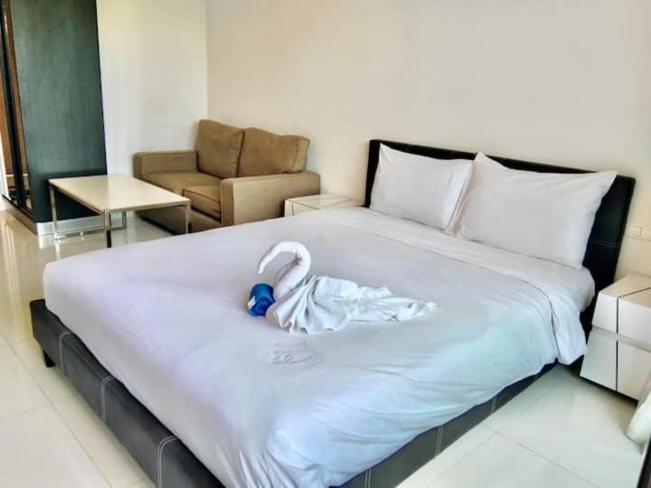 Club Royal Hideaway Steps From Private Apartment *