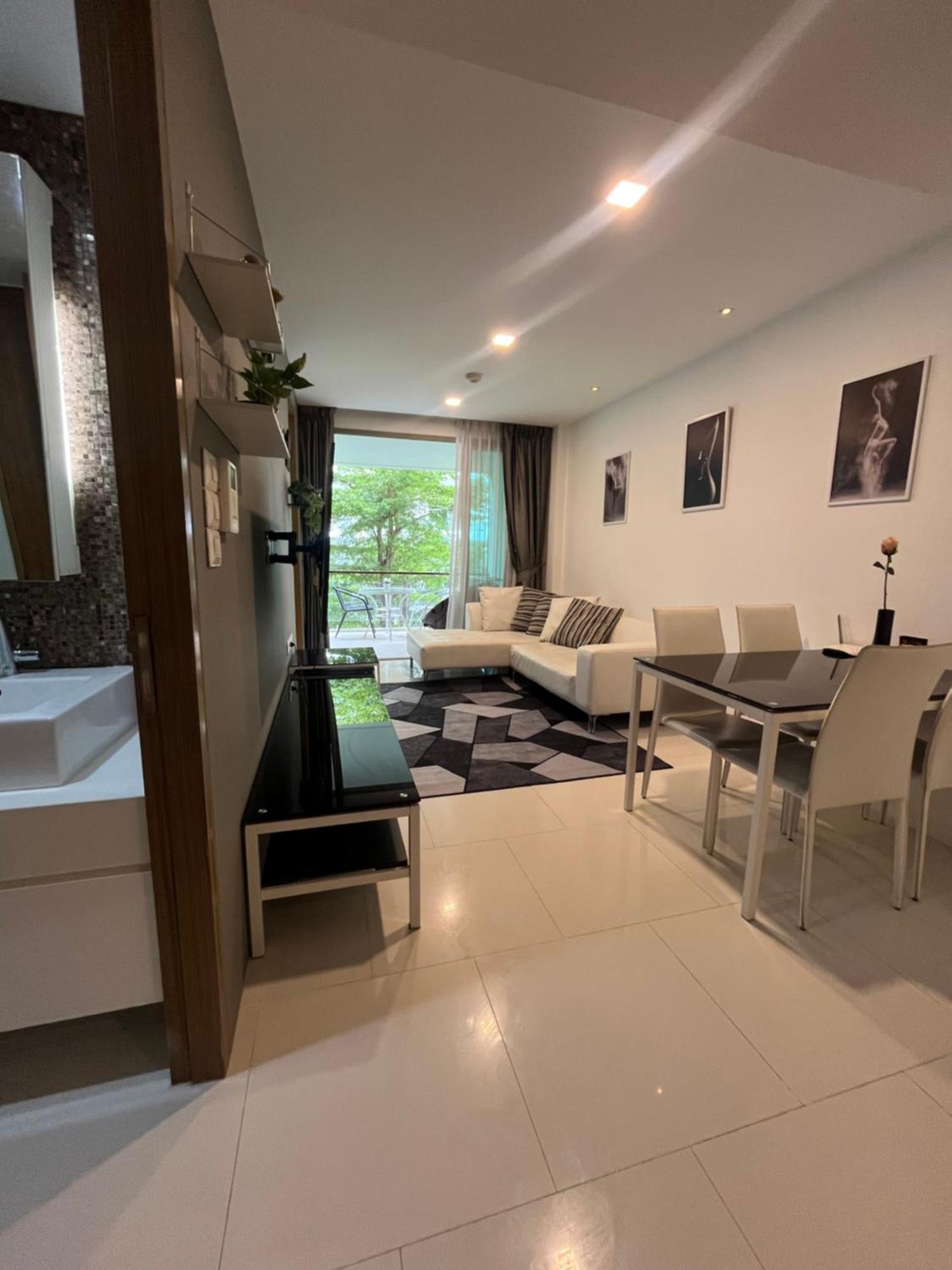 Sanctuary Wangomat 2 Bedroom 2 Ba * Pattaya