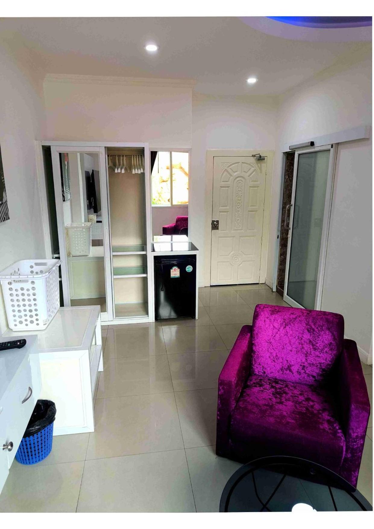 Titanic Residence-5 Minutes Walk To Walking Street Hotel