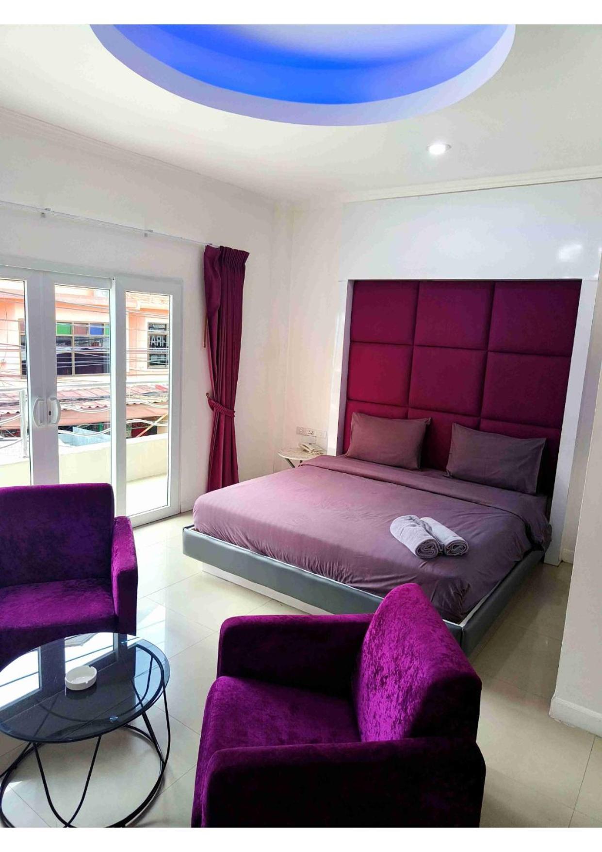 Titanic Residence-5 Minutes Walk To Walking Street Hotel
