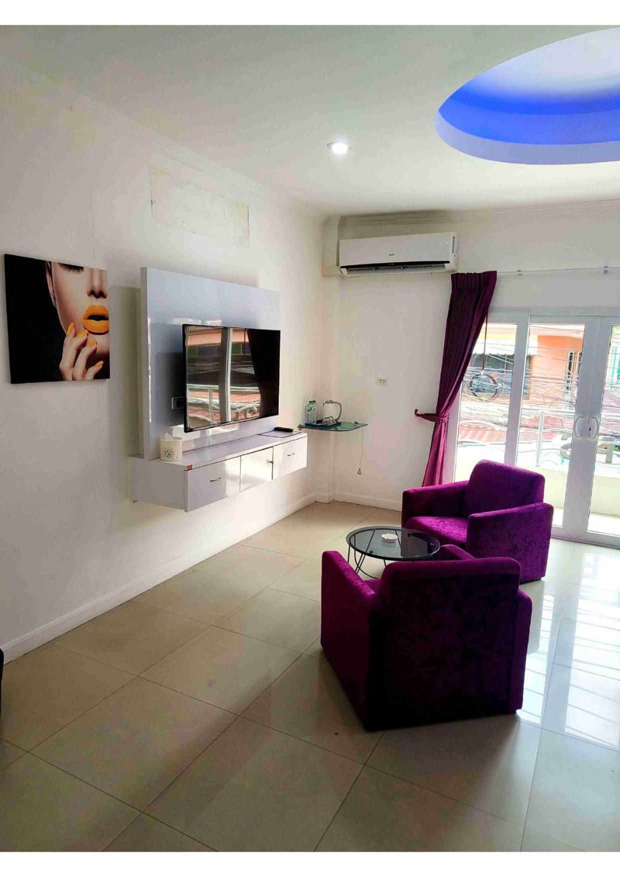 Titanic Residence-5 Minutes Walk To Walking Street Pattaya