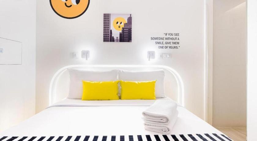 Mood Hotel