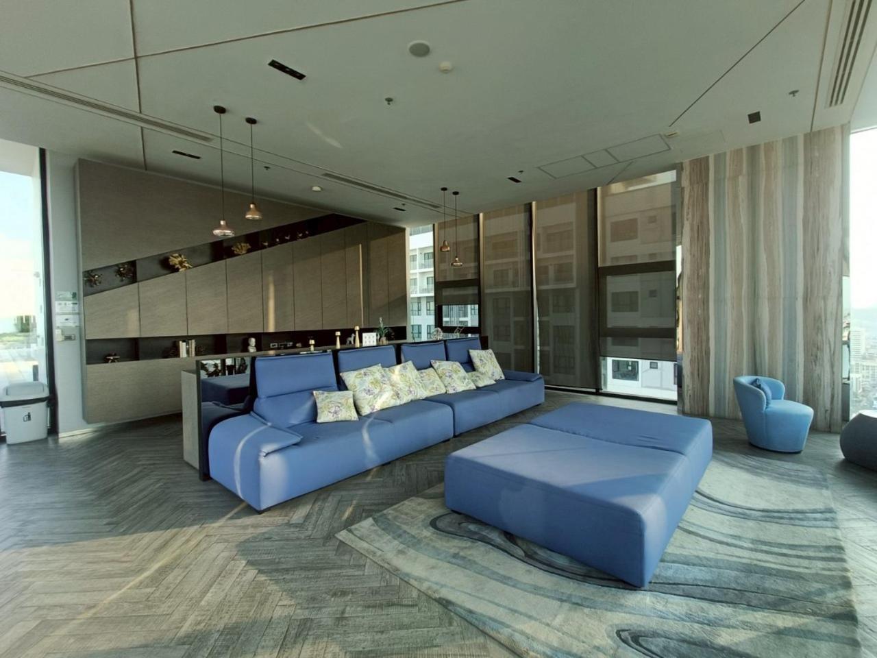 The Base Center Apartment Pattaya
