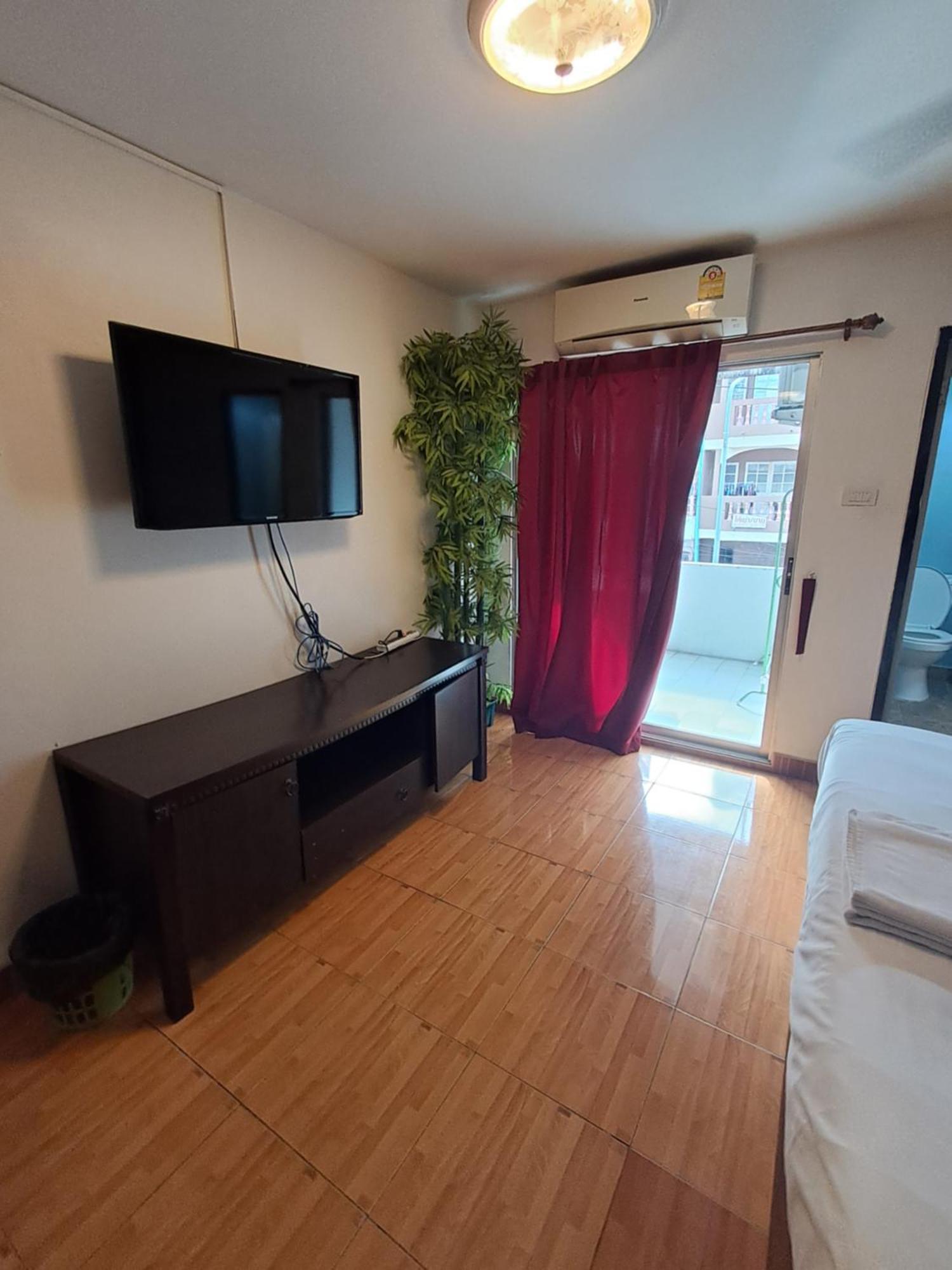 Hotel Namtip Bar & *