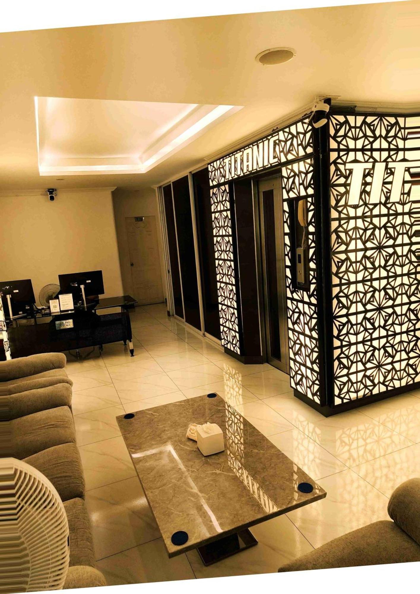 Hotel Titanic Residence-5 Minutes Walk To Walking Street 2*