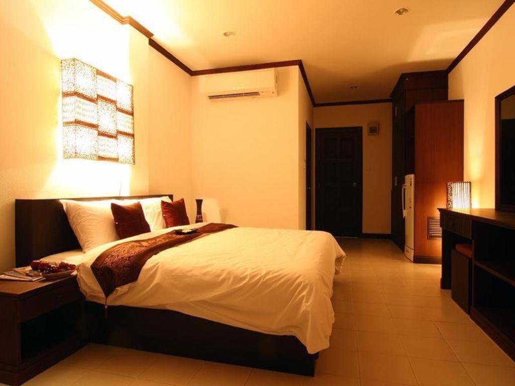 Sritrakul Place Hotel