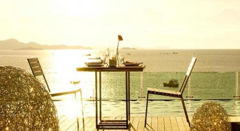 Seven Zea Chic Hotel 3*