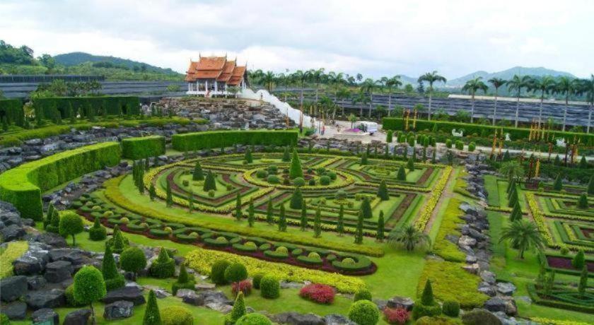 Oyo 1126 Curve Boutique 3* Pattaya