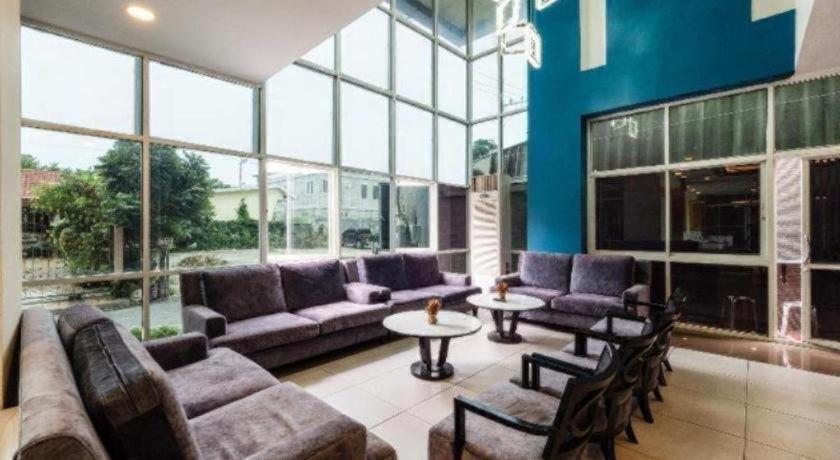 Oyo 1126 Curve Boutique Hotel Pattaya