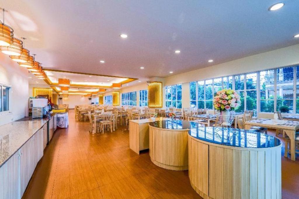 Hotel Oyo 1126 Curve Boutique Pattaya