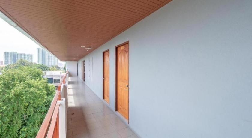 Oyo 75367 Ud Hotel