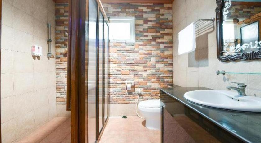 Hotel Oyo 549 Maesri 2*