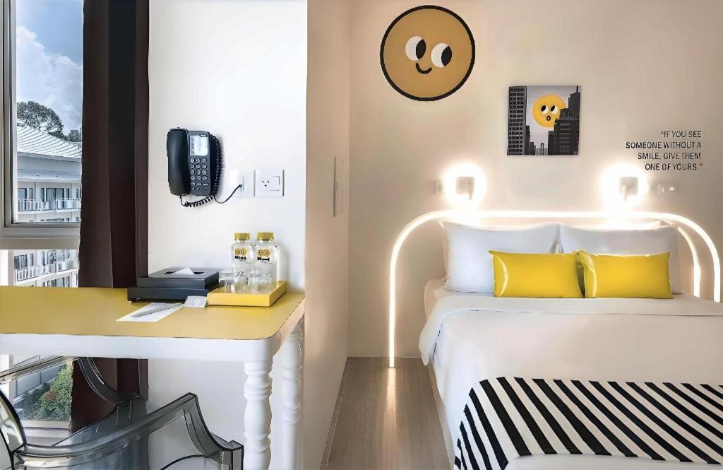 Mood Hotel