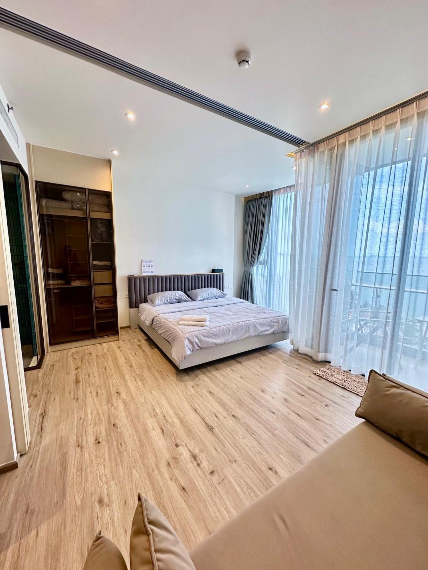 Arom Wongamat Luxury Boutique Beachfront In North Pattaya, 702 *