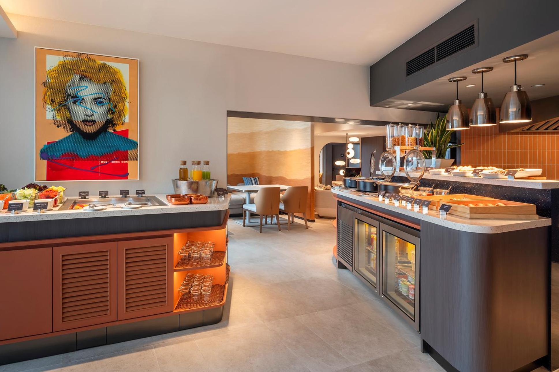 Hard Rock (adults Only) Pattaya