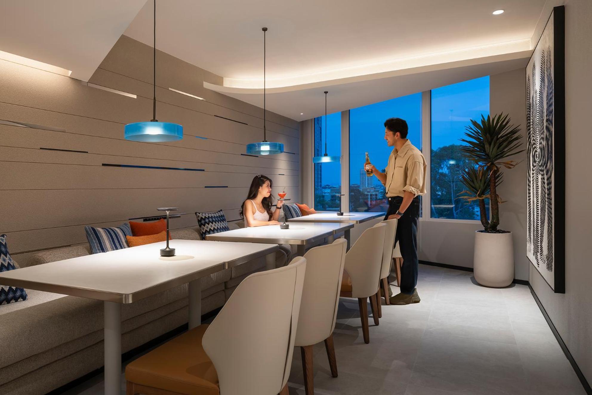 Hard Rock (adults Only)