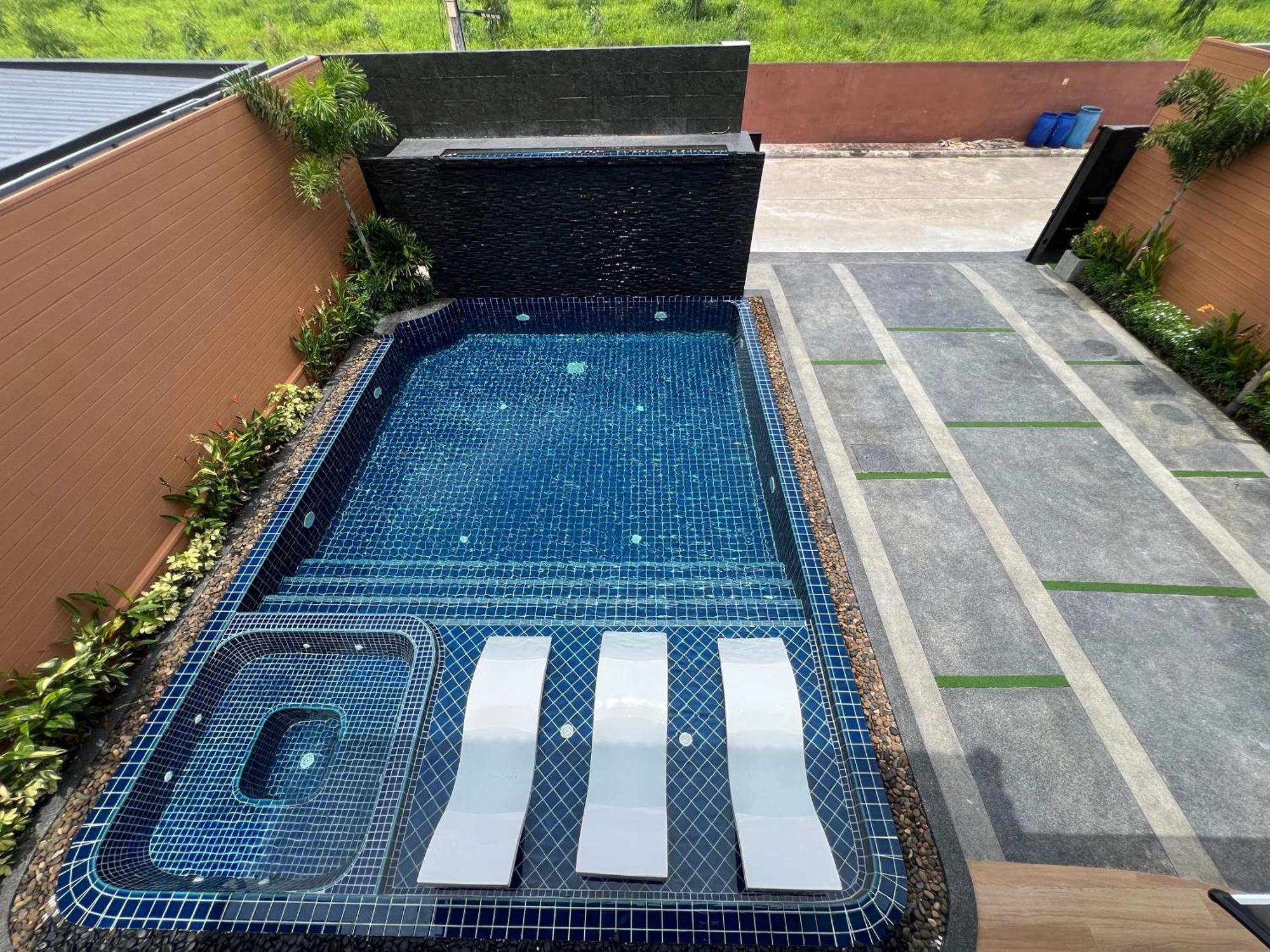 Pattaya Pool Villa