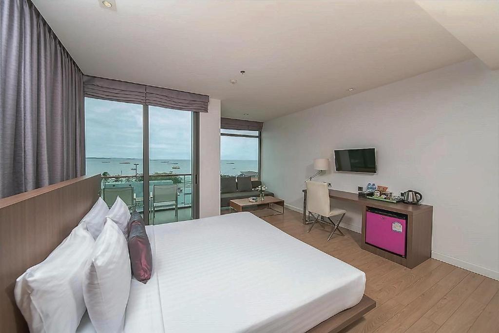 Seven Zea Chic Hotel 3*