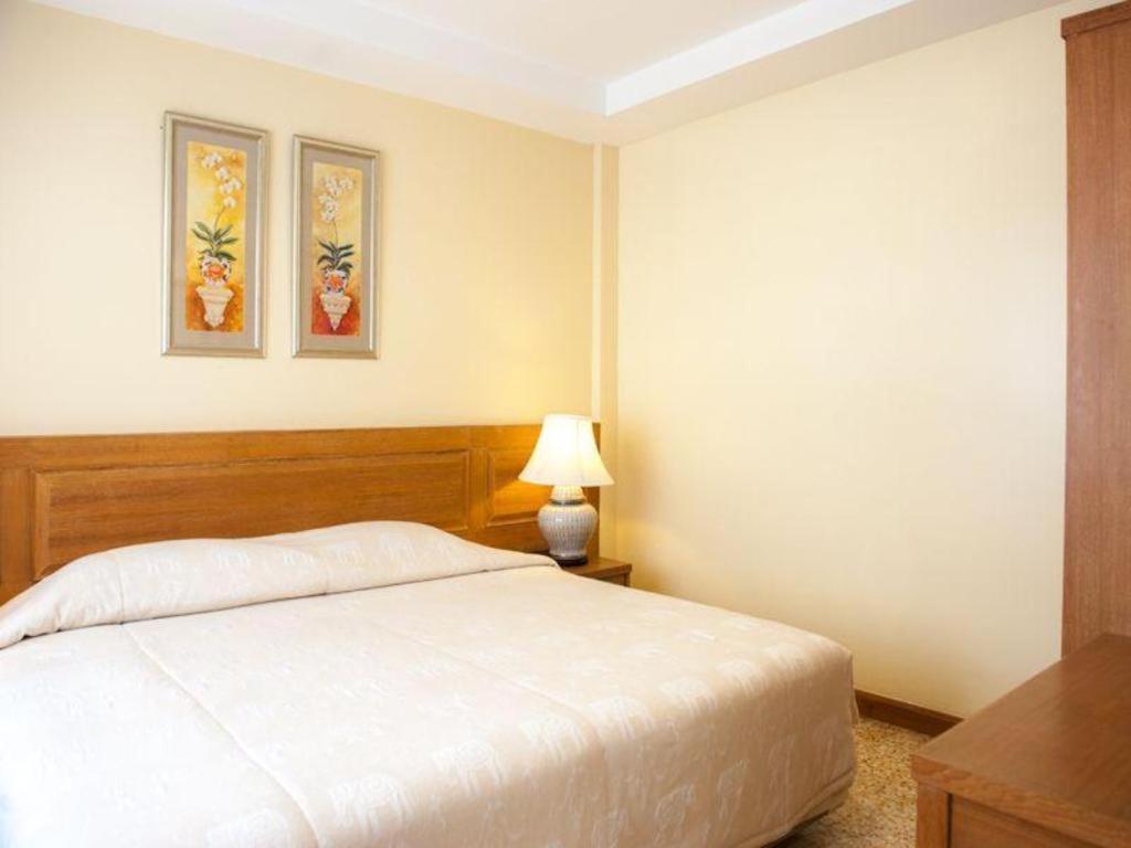 Lido Hotel 3*