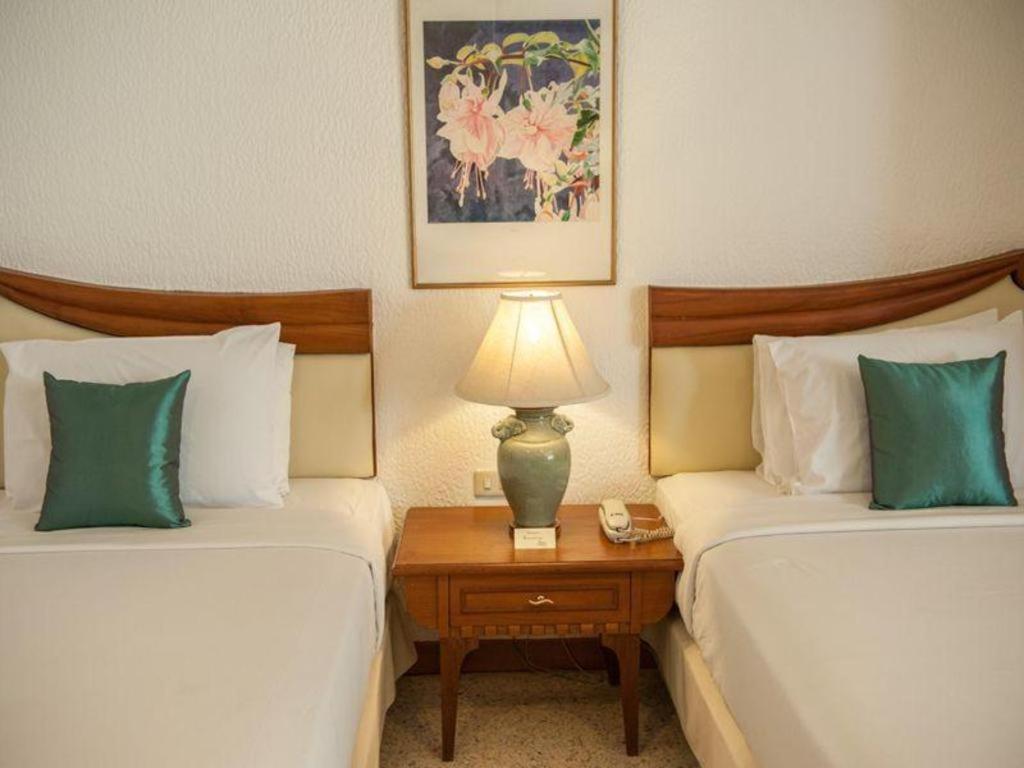 Lido Hotel 3*