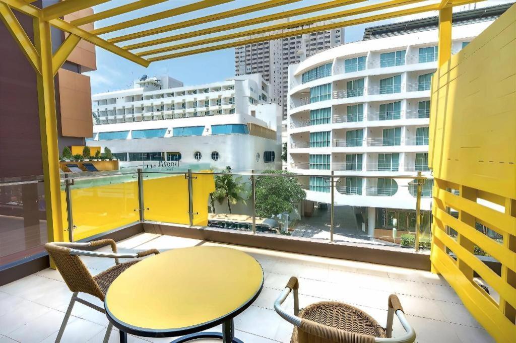 Hotel Mood 3*