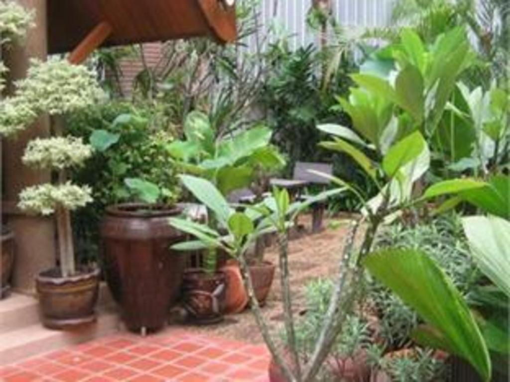Chada Thai House Hotel 2*
