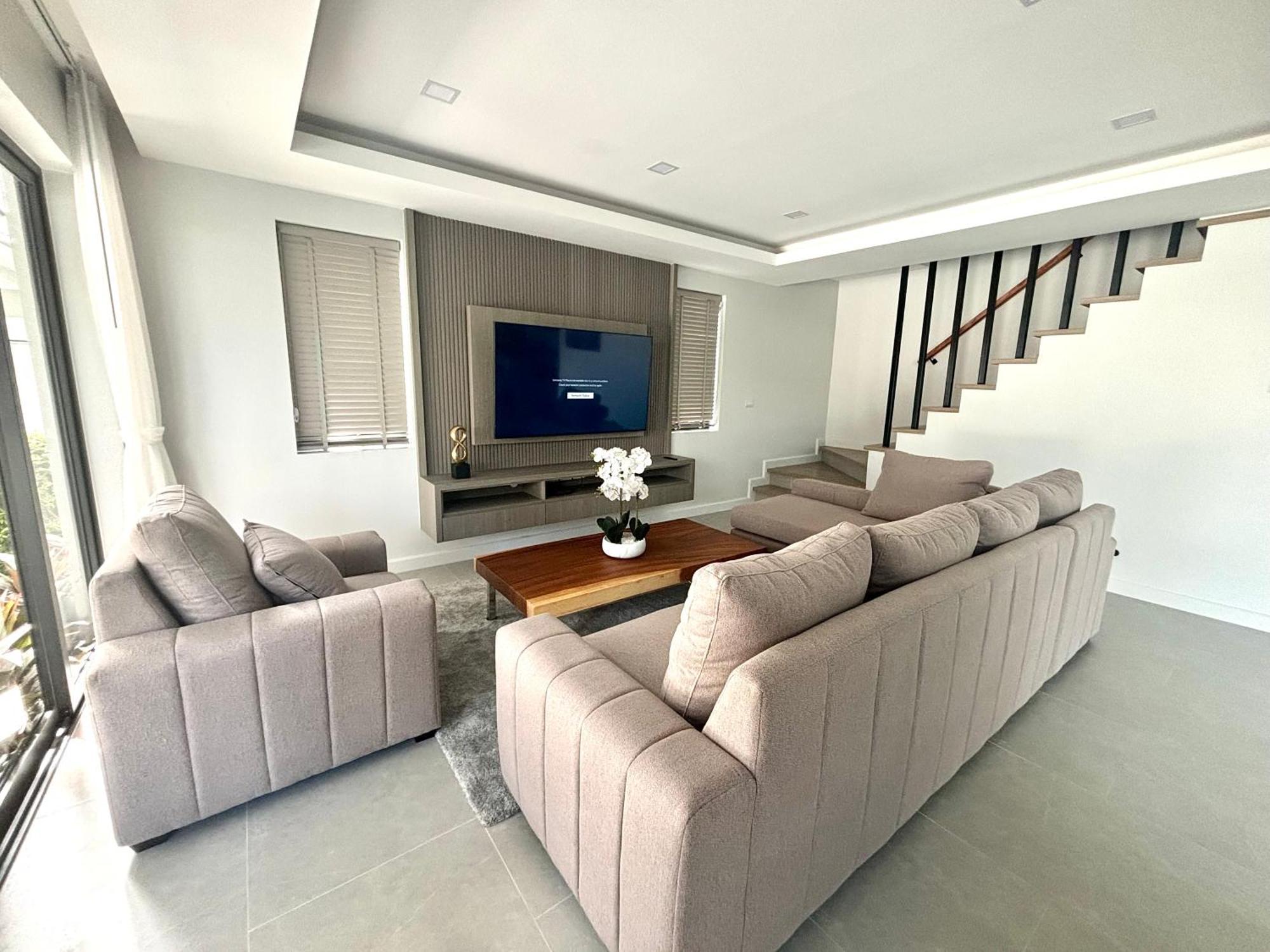 Villa Zensiri Stylish Brand New Pool