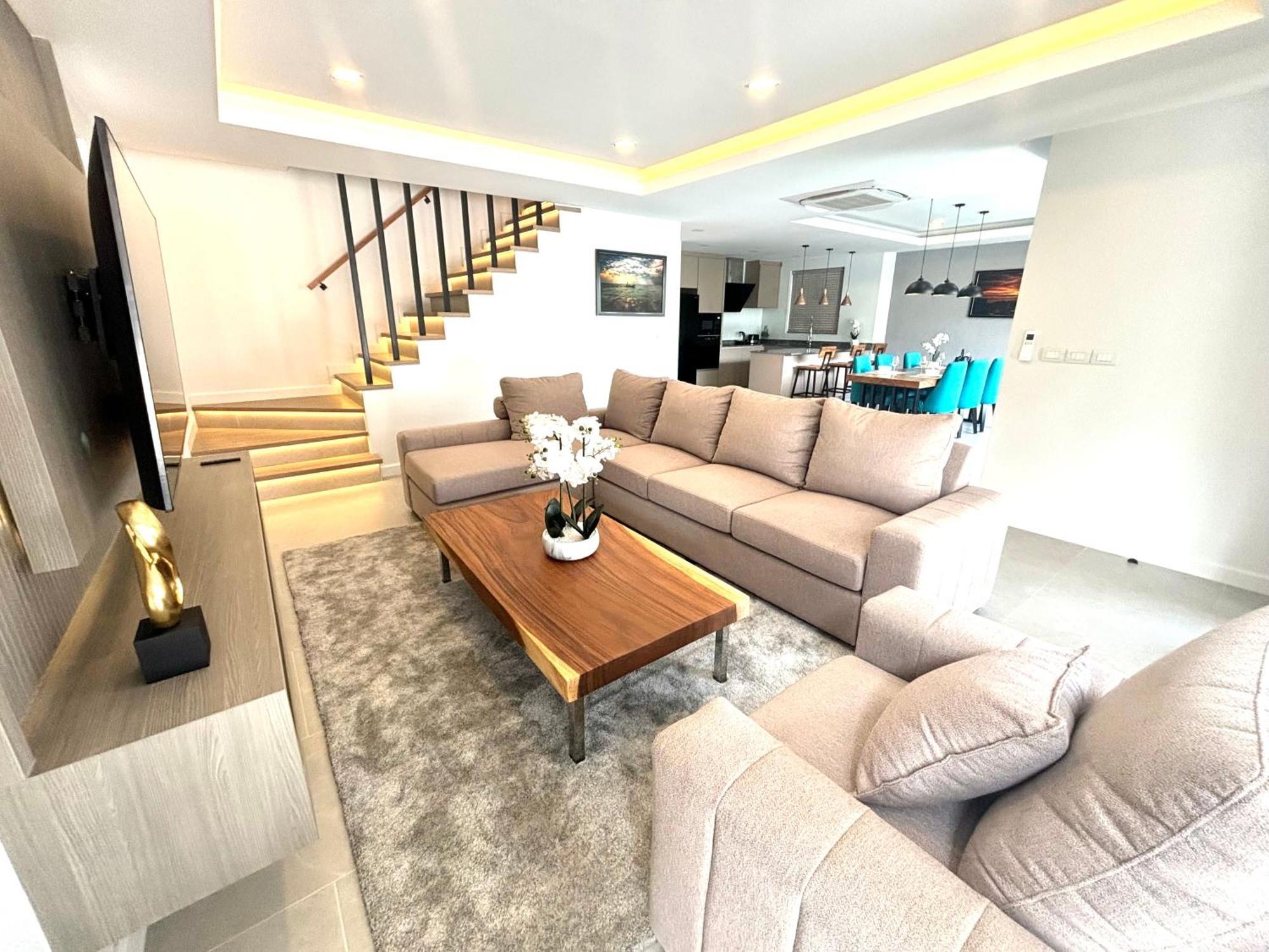 Zensiri Stylish Brand New Pool Villa