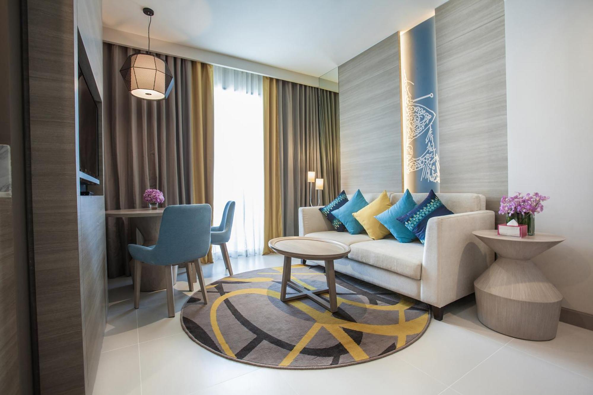Mercure Ocean 4*