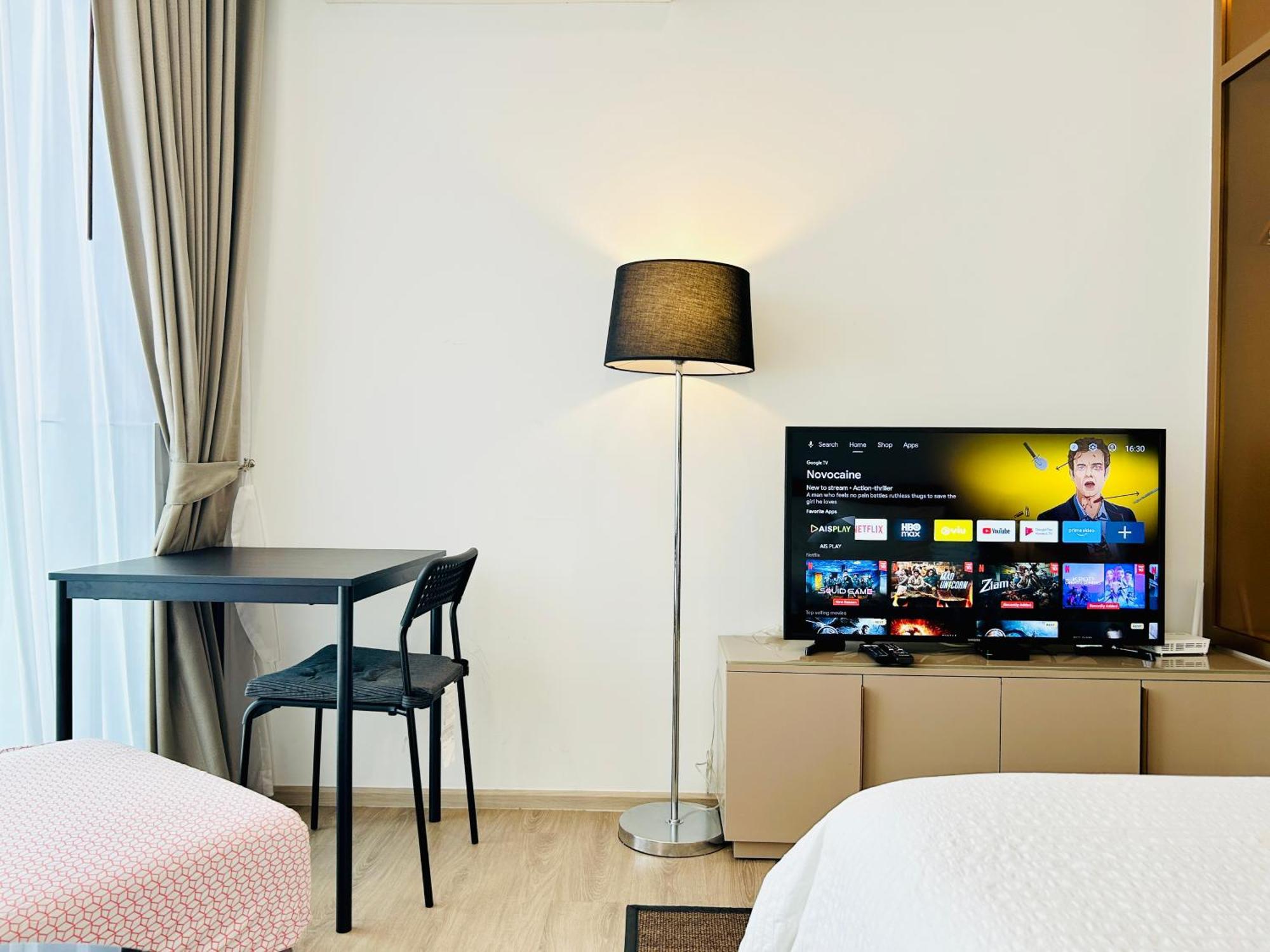 Apartment Edge By Yoyo