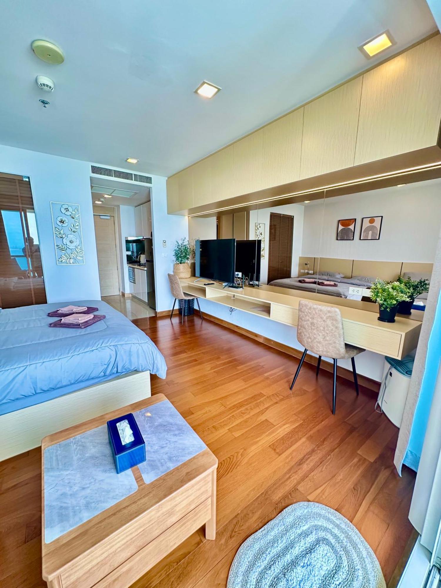 The Palm Wongamat - Spacious 1606 Luxury In The Elite