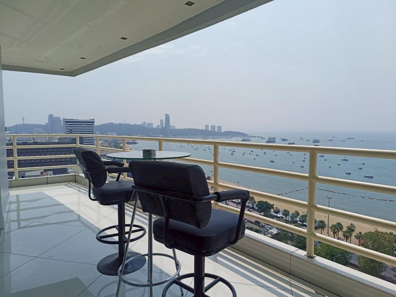 Apartment View Talay 6 By Honey