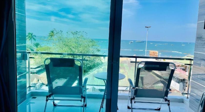 The Globe Hotel, Bar & Restaurant Hotel 3*