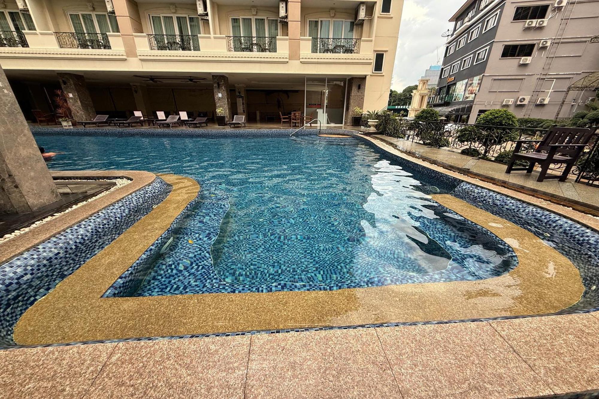 Golden Star Hotel 3*