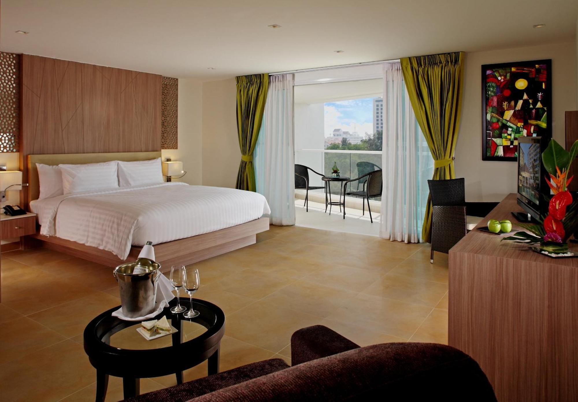 โรงแรม เซ็นทารา พัทยา 4*