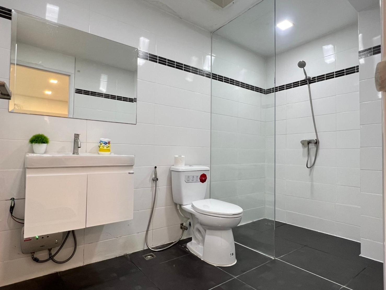Park Royal 3, Pratamnak Soi 6, Apartment