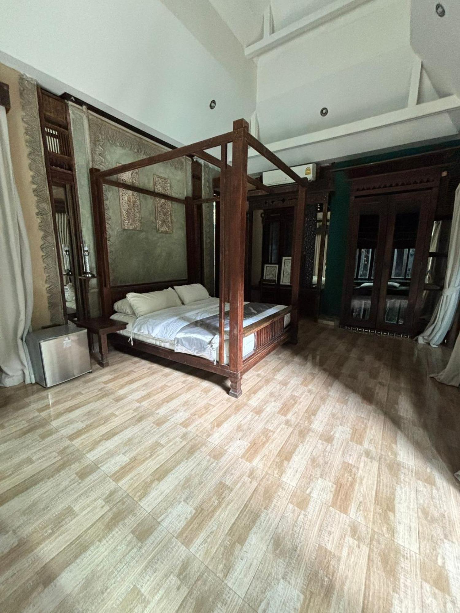 K2 Xanadu Pool Resort 4*