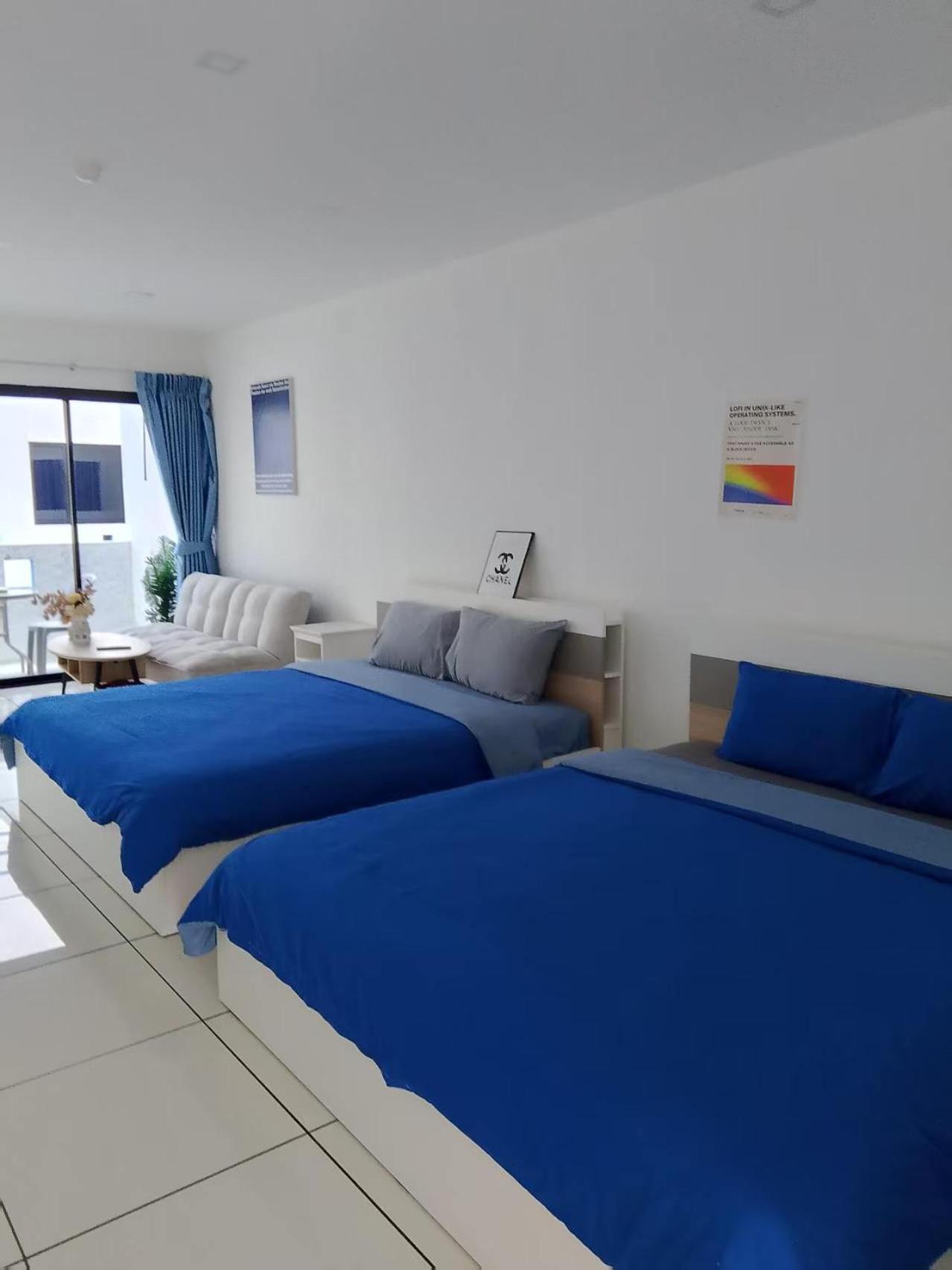 Mona Lisa Pool Homestay Pattaya