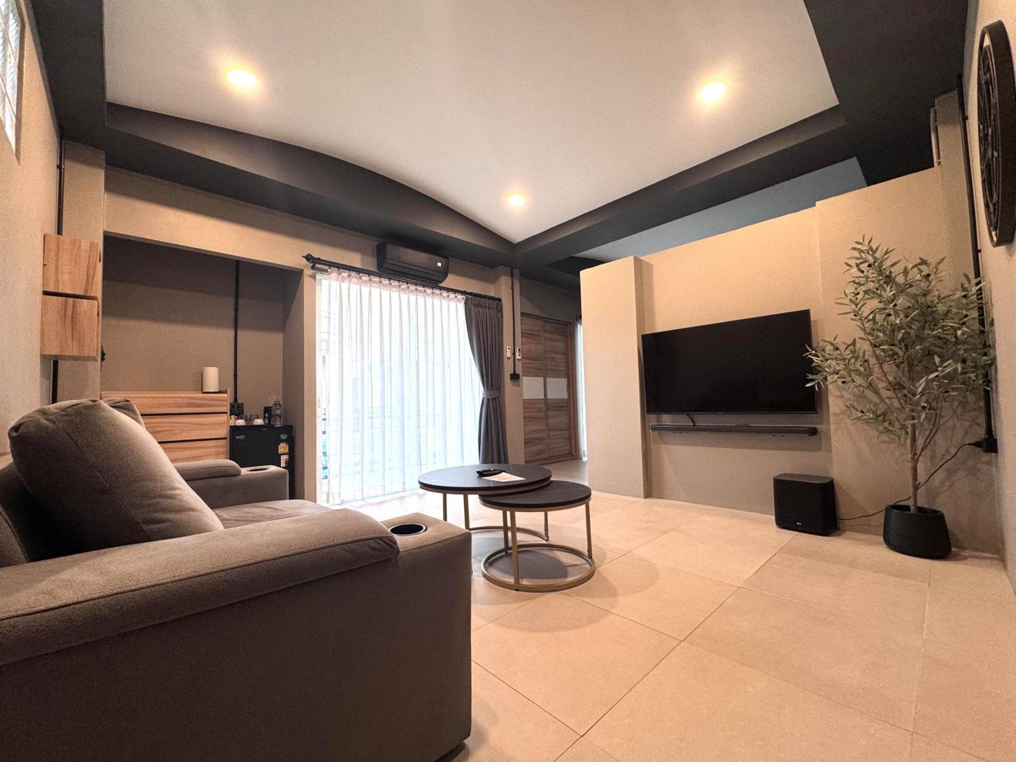 Cloud9 Reloaded Hotel Pattaya