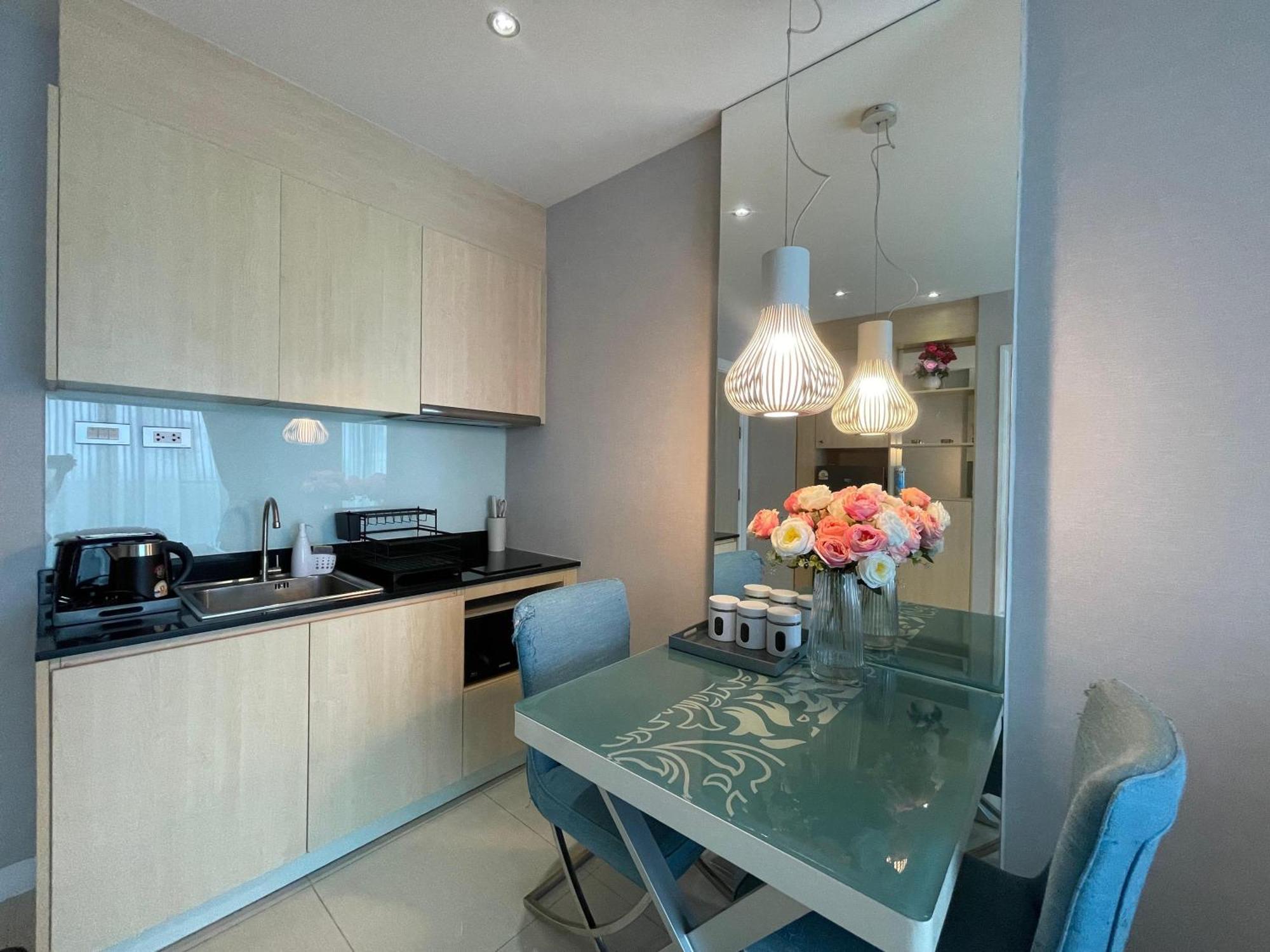 Apartment With Waterpark Pattaya