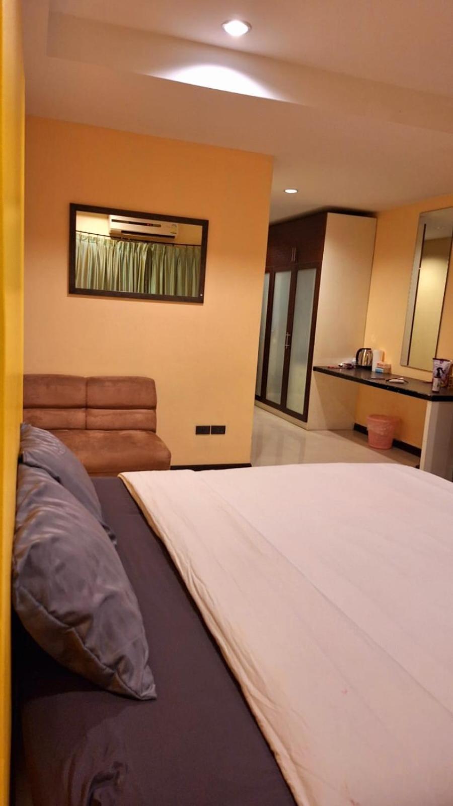 Hotel Moonlight - Near Walking Street Pattaya