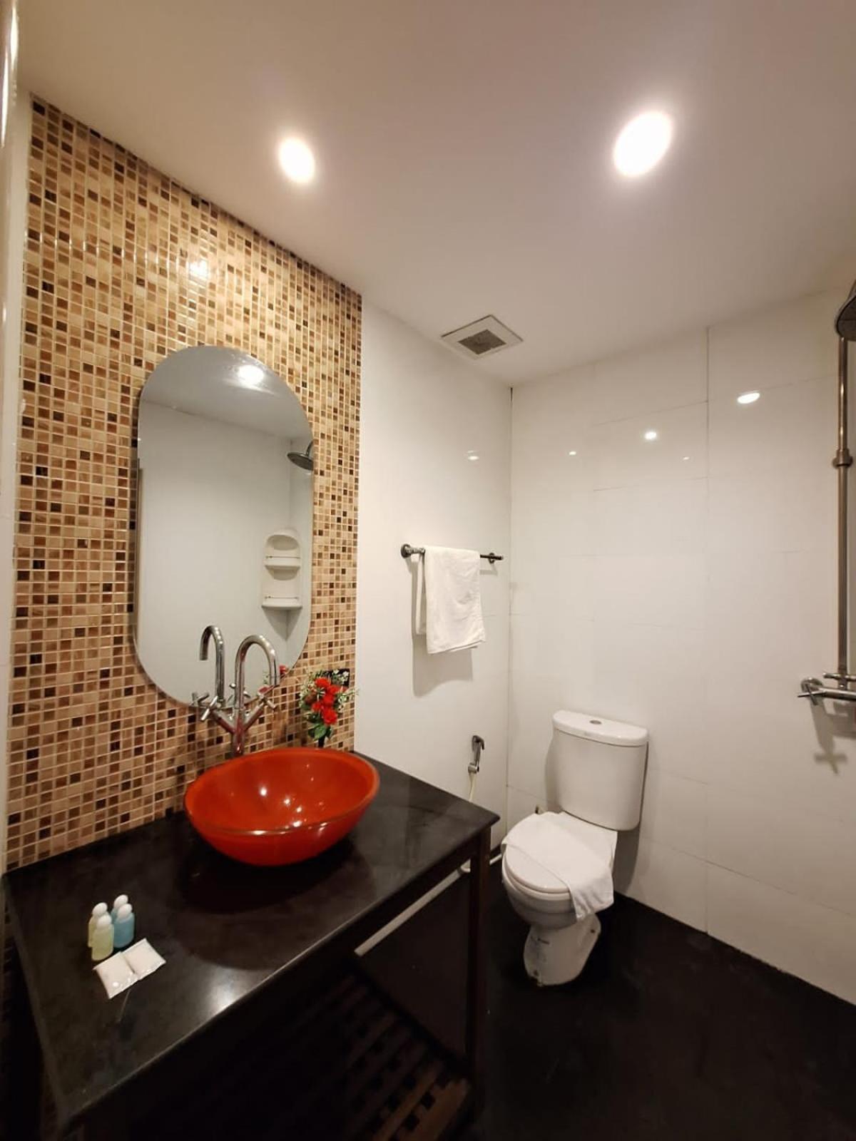 Hotel Moonlight - Near Walking Street Pattaya