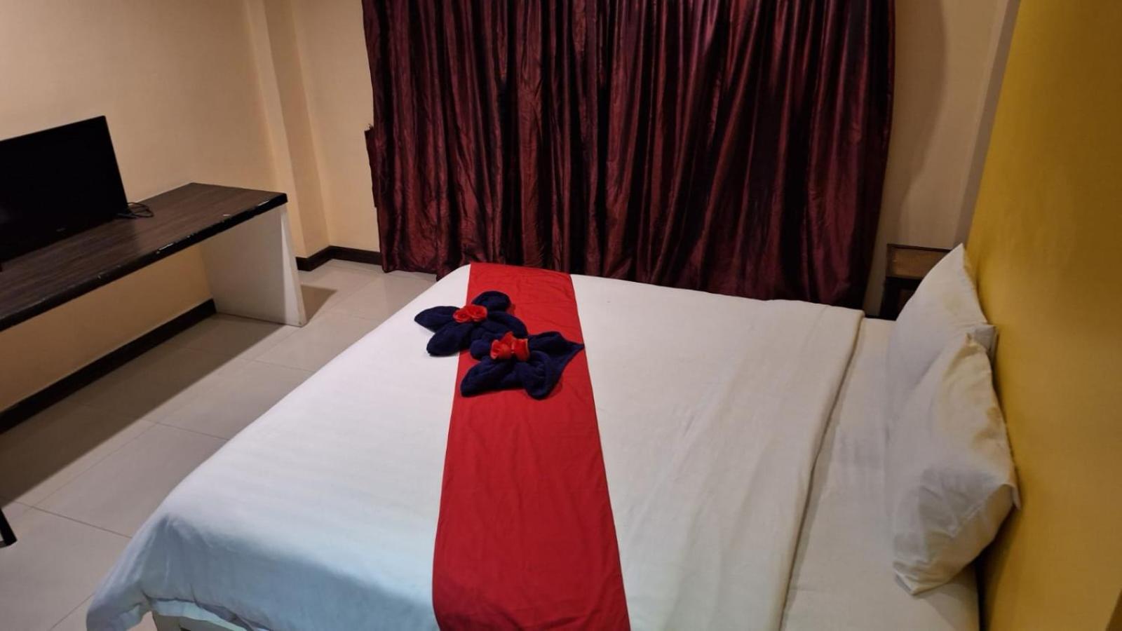 Hotel Moonlight - Near Walking Street Pattaya