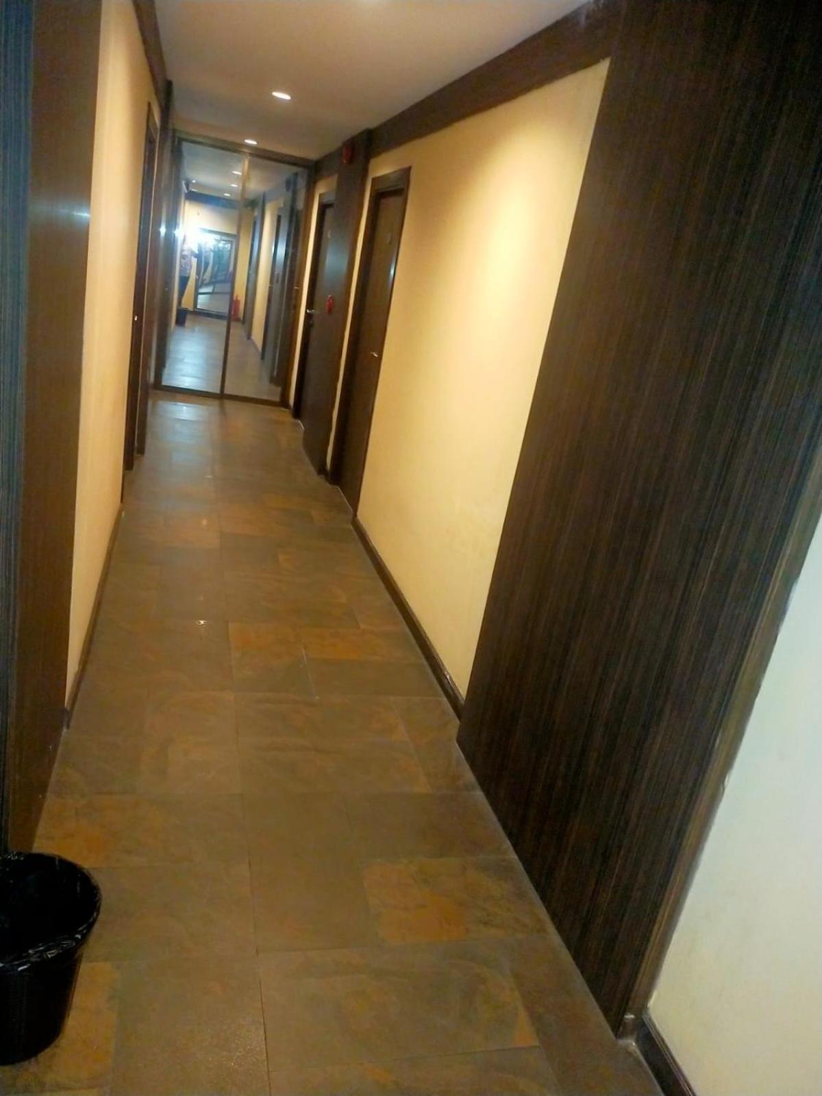 Hotel Moonlight - Near Walking Street Pattaya