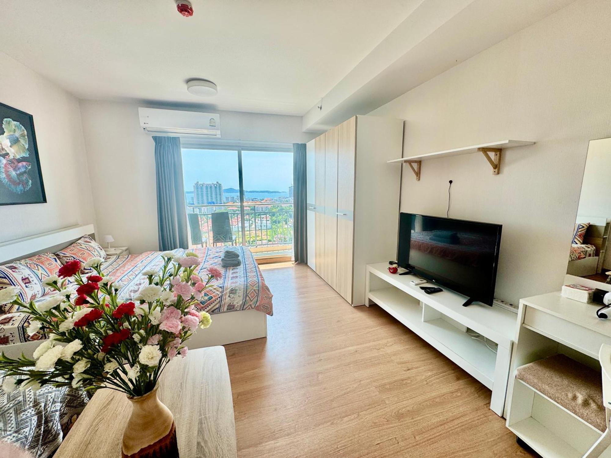 Supalai Sea View Luxury